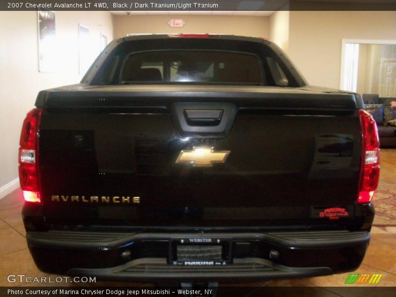 Black / Dark Titanium/Light Titanium 2007 Chevrolet Avalanche LT 4WD