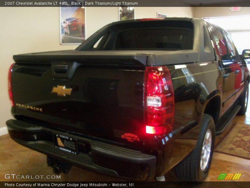 Black / Dark Titanium/Light Titanium 2007 Chevrolet Avalanche LT 4WD