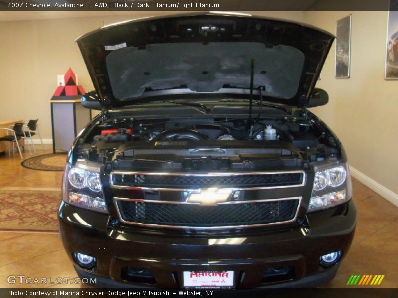 Black / Dark Titanium/Light Titanium 2007 Chevrolet Avalanche LT 4WD