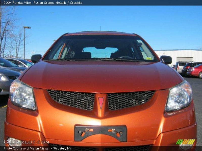 Fusion Orange Metallic / Graphite 2004 Pontiac Vibe