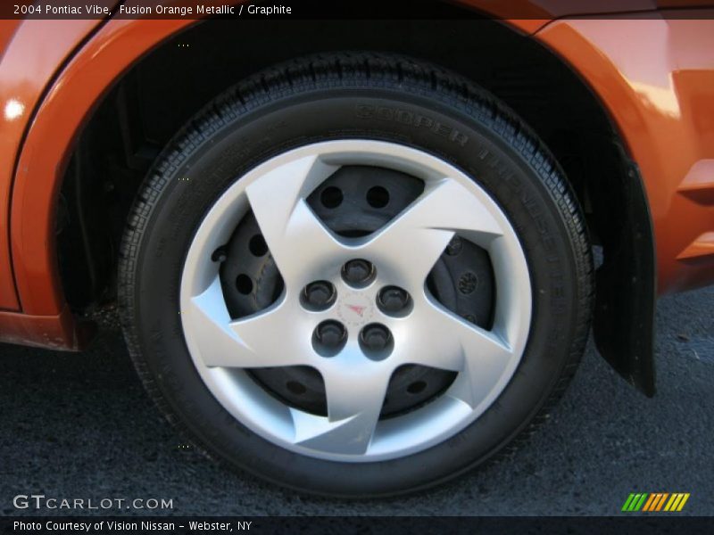 Fusion Orange Metallic / Graphite 2004 Pontiac Vibe