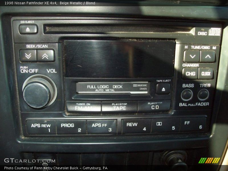 Beige Metallic / Blond 1998 Nissan Pathfinder XE 4x4