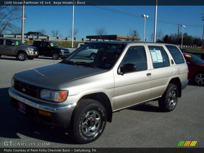 Beige Metallic / Blond 1998 Nissan Pathfinder XE 4x4