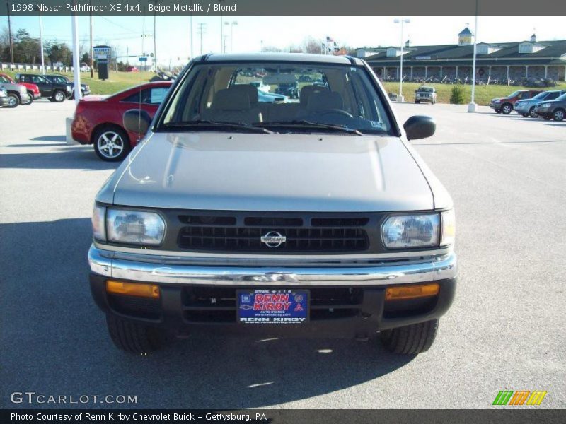 Beige Metallic / Blond 1998 Nissan Pathfinder XE 4x4