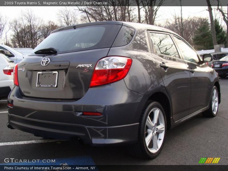 Magnetic Gray Metallic / Dark Charcoal 2009 Toyota Matrix S