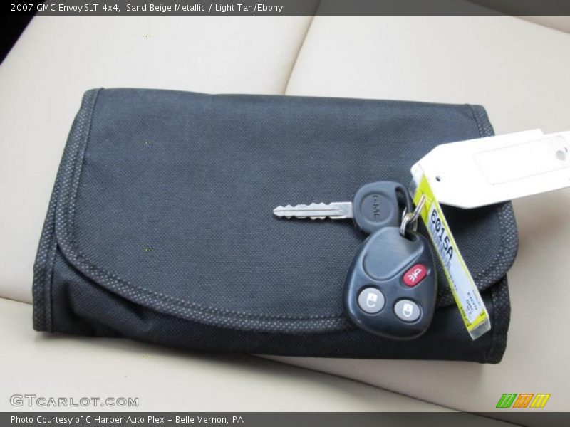 Sand Beige Metallic / Light Tan/Ebony 2007 GMC Envoy SLT 4x4