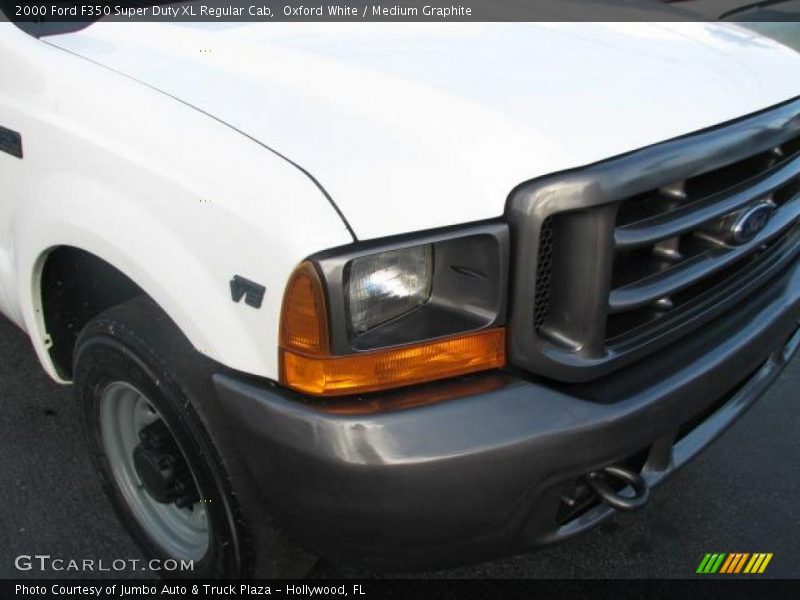 Oxford White / Medium Graphite 2000 Ford F350 Super Duty XL Regular Cab