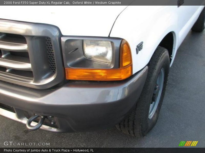 Oxford White / Medium Graphite 2000 Ford F350 Super Duty XL Regular Cab