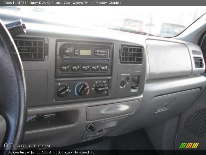 Oxford White / Medium Graphite 2000 Ford F350 Super Duty XL Regular Cab