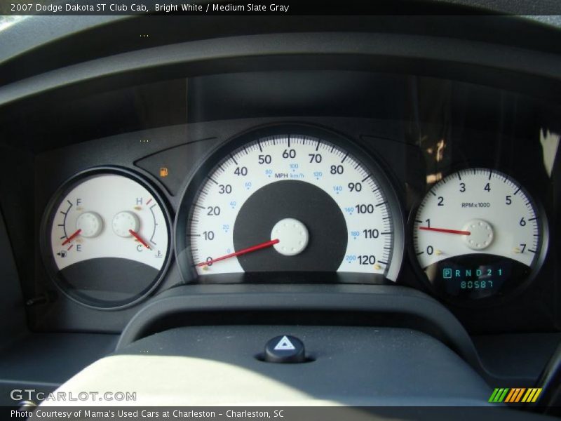  2007 Dakota ST Club Cab ST Club Cab Gauges