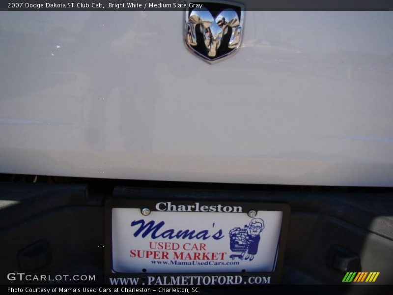 Bright White / Medium Slate Gray 2007 Dodge Dakota ST Club Cab