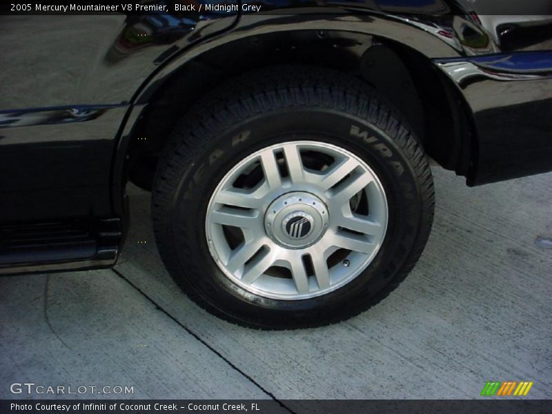 Black / Midnight Grey 2005 Mercury Mountaineer V8 Premier
