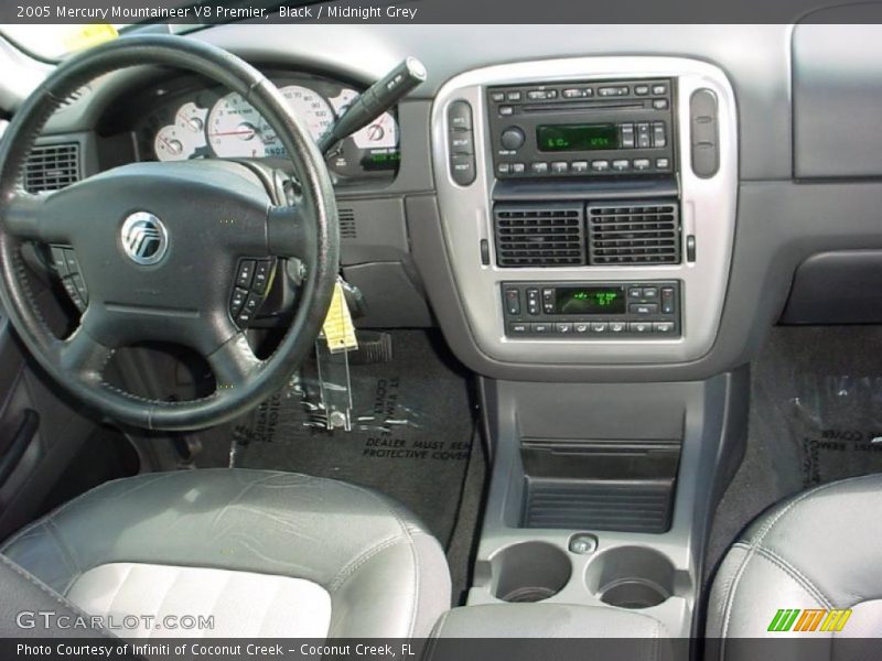 Black / Midnight Grey 2005 Mercury Mountaineer V8 Premier