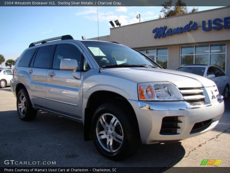 Sterling Silver Metallic / Charcoal Gray 2004 Mitsubishi Endeavor XLS