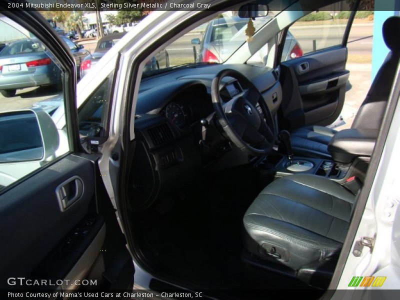 Sterling Silver Metallic / Charcoal Gray 2004 Mitsubishi Endeavor XLS