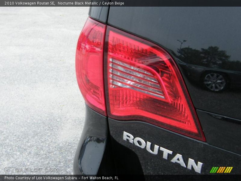 Nocturne Black Metallic / Ceylon Beige 2010 Volkswagen Routan SE