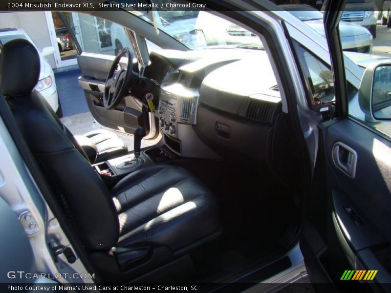 Sterling Silver Metallic / Charcoal Gray 2004 Mitsubishi Endeavor XLS