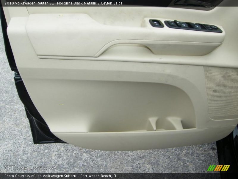 Nocturne Black Metallic / Ceylon Beige 2010 Volkswagen Routan SE