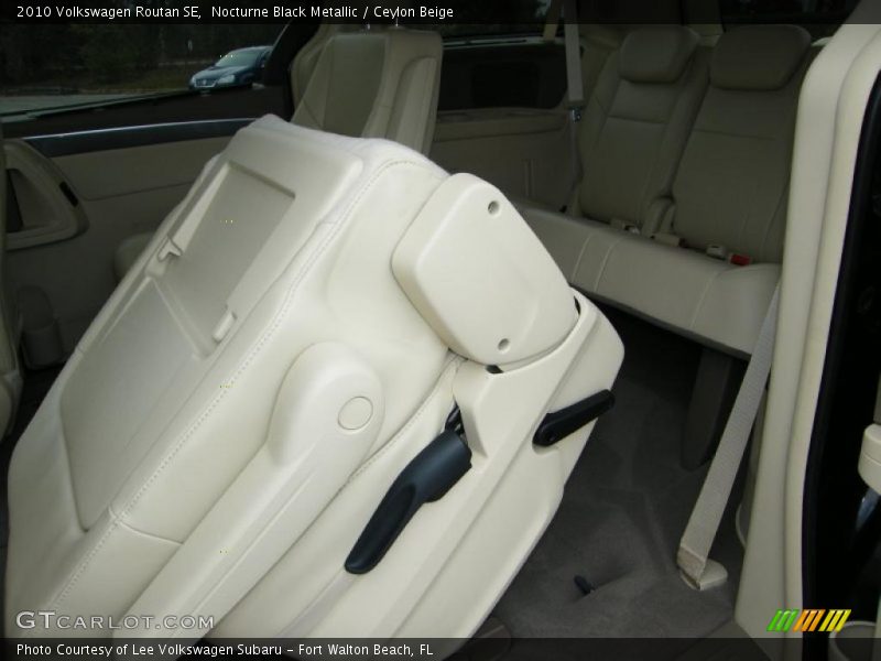 Nocturne Black Metallic / Ceylon Beige 2010 Volkswagen Routan SE
