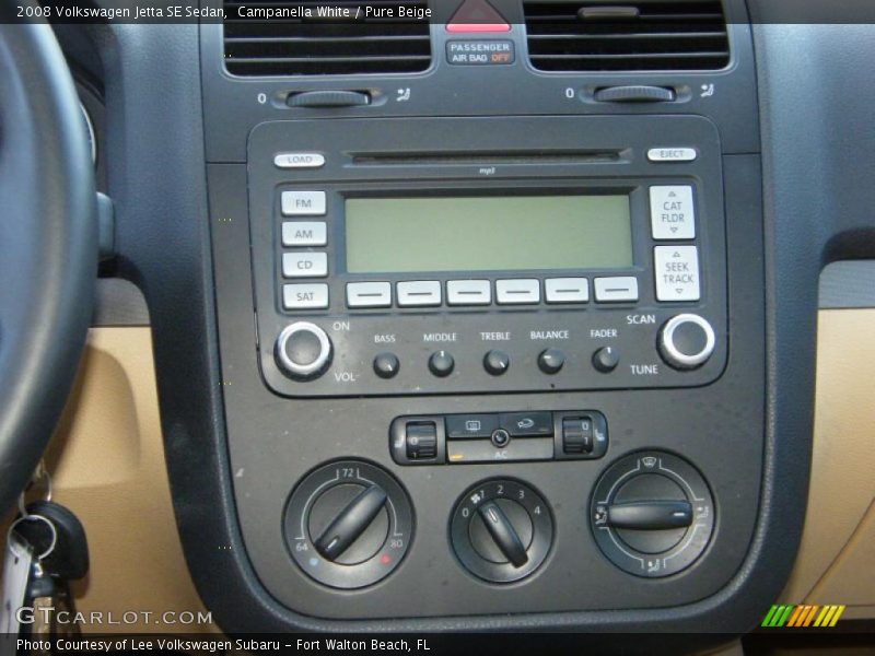 Campanella White / Pure Beige 2008 Volkswagen Jetta SE Sedan