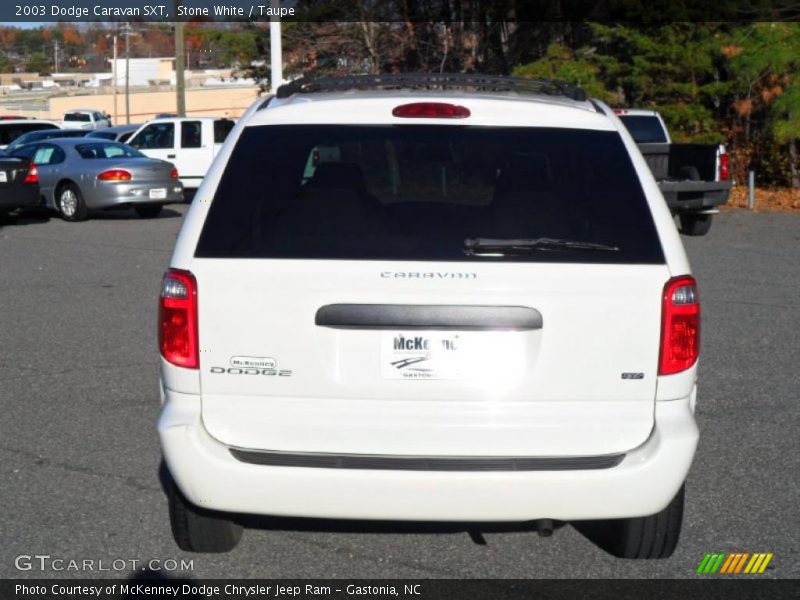 Stone White / Taupe 2003 Dodge Caravan SXT