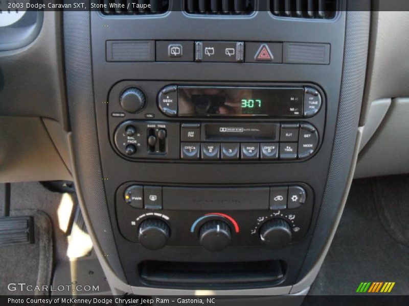 Controls of 2003 Caravan SXT