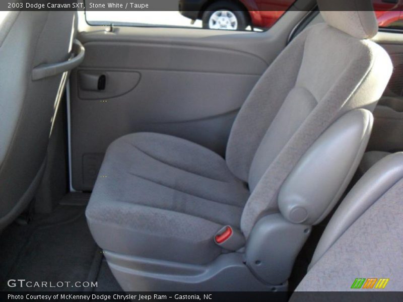 Stone White / Taupe 2003 Dodge Caravan SXT