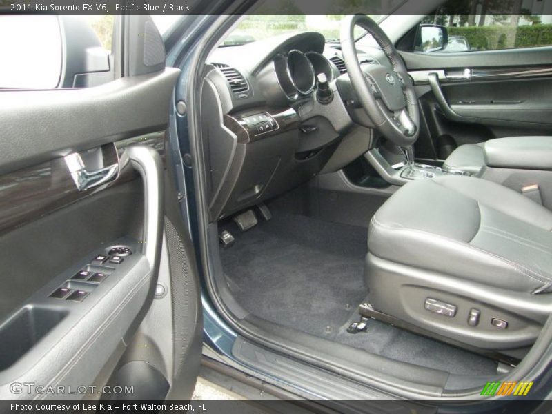  2011 Sorento EX V6 Black Interior