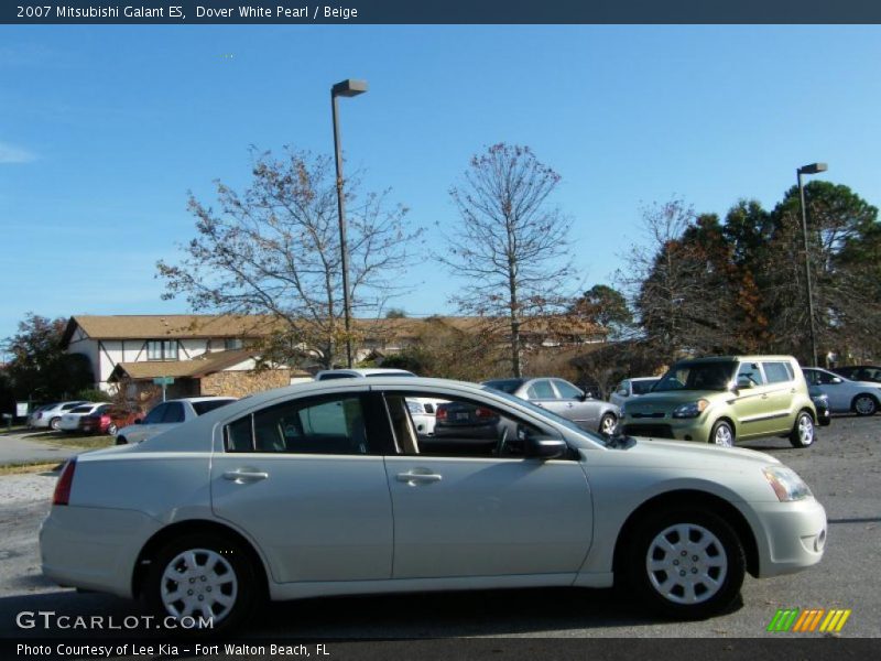 Dover White Pearl / Beige 2007 Mitsubishi Galant ES