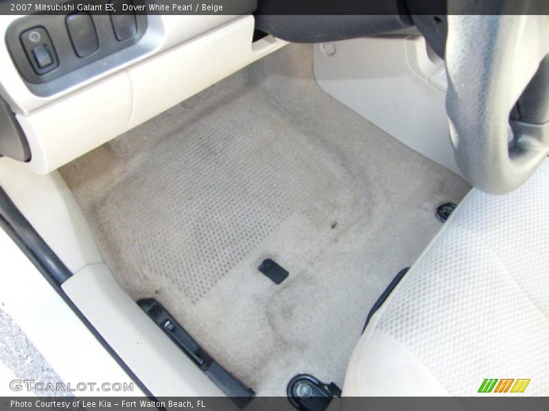 Dover White Pearl / Beige 2007 Mitsubishi Galant ES