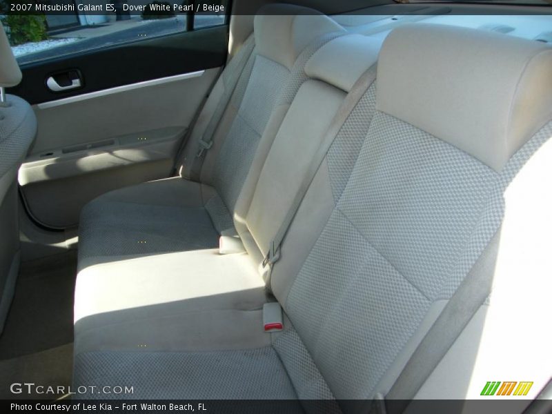 Dover White Pearl / Beige 2007 Mitsubishi Galant ES