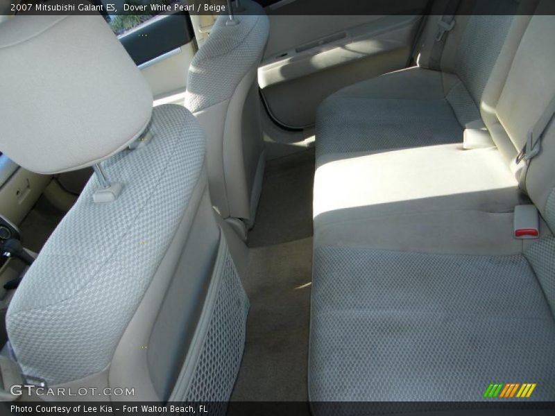 Dover White Pearl / Beige 2007 Mitsubishi Galant ES