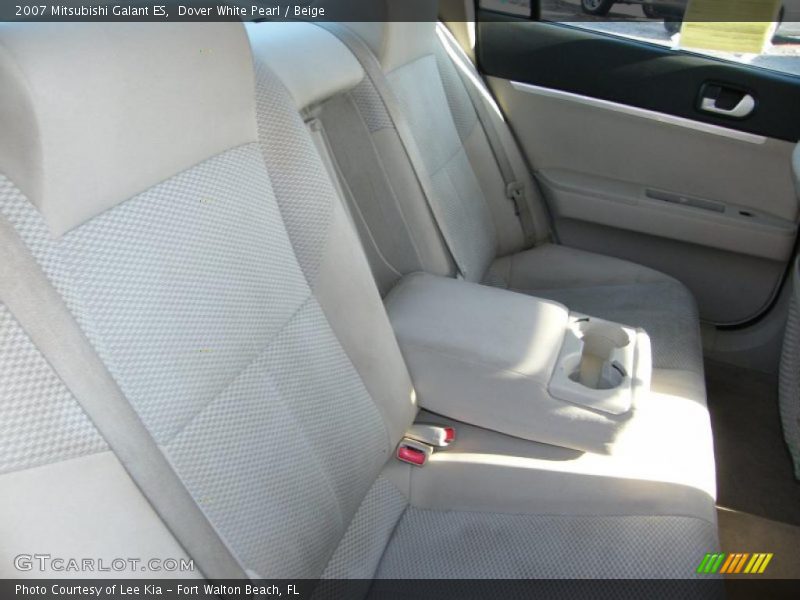 Dover White Pearl / Beige 2007 Mitsubishi Galant ES