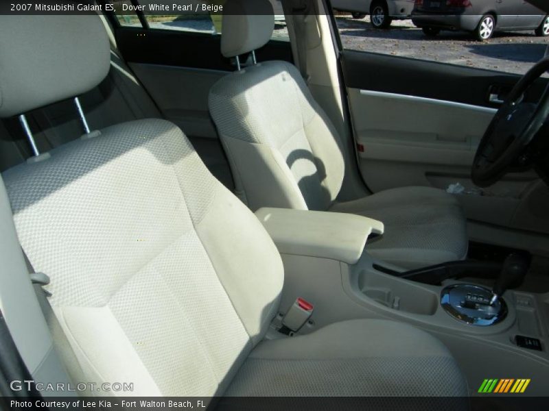 Dover White Pearl / Beige 2007 Mitsubishi Galant ES