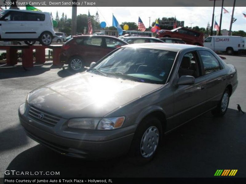 Desert Sand Mica / Taupe 2004 Toyota Camry LE