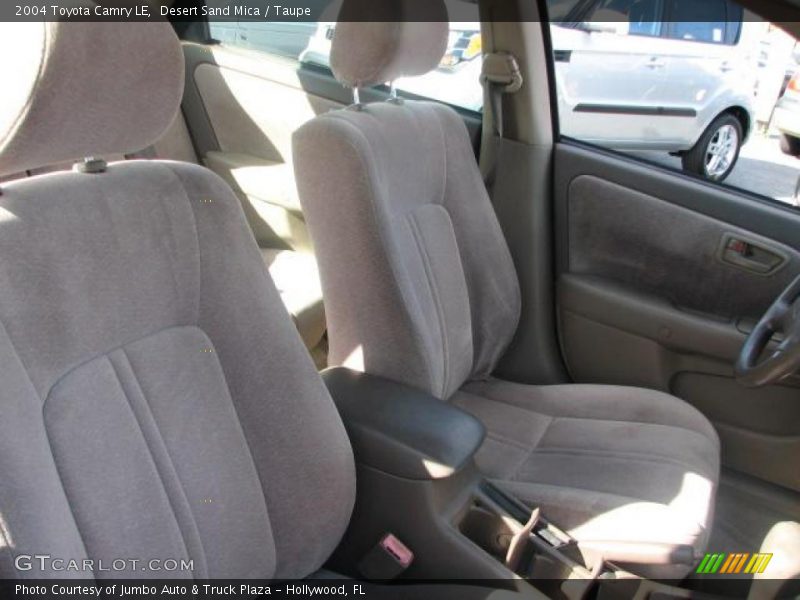 Desert Sand Mica / Taupe 2004 Toyota Camry LE