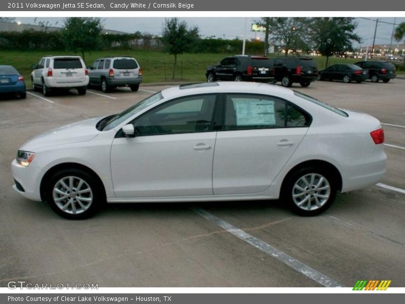 Candy White / Cornsilk Beige 2011 Volkswagen Jetta SE Sedan