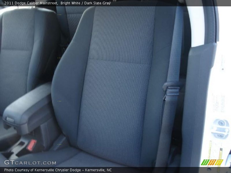 Bright White / Dark Slate Gray 2011 Dodge Caliber Mainstreet