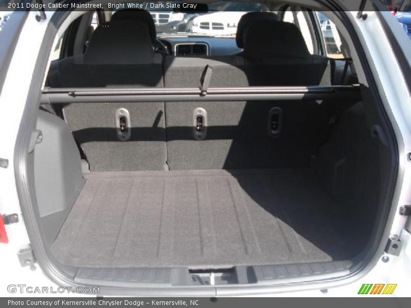  2011 Caliber Mainstreet Trunk