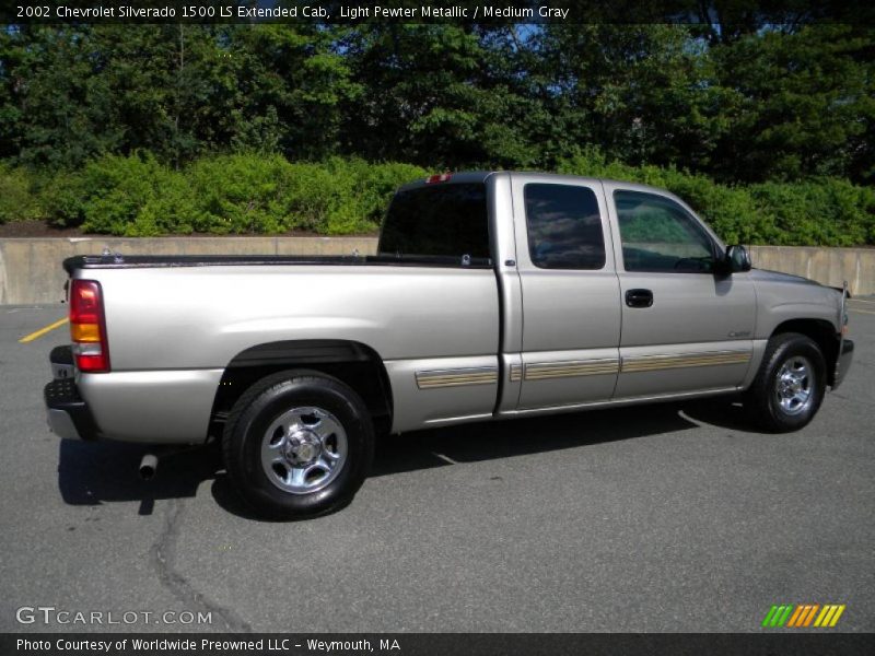 Light Pewter Metallic / Medium Gray 2002 Chevrolet Silverado 1500 LS Extended Cab