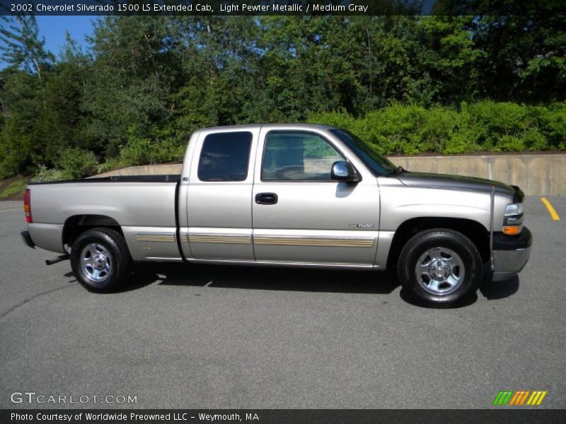 Light Pewter Metallic / Medium Gray 2002 Chevrolet Silverado 1500 LS Extended Cab
