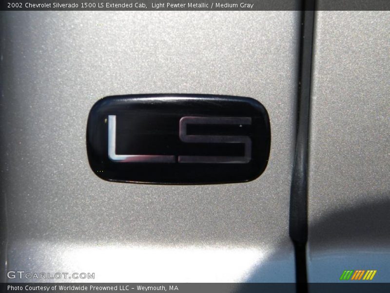  2002 Silverado 1500 LS Extended Cab Logo
