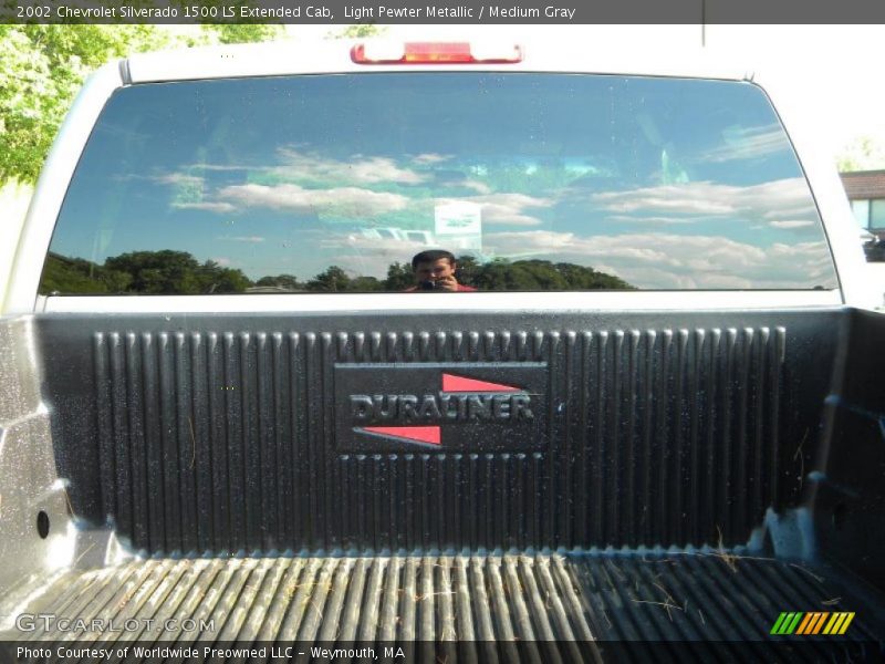 Light Pewter Metallic / Medium Gray 2002 Chevrolet Silverado 1500 LS Extended Cab