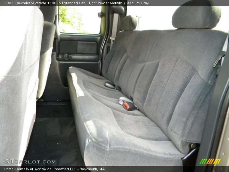 Light Pewter Metallic / Medium Gray 2002 Chevrolet Silverado 1500 LS Extended Cab