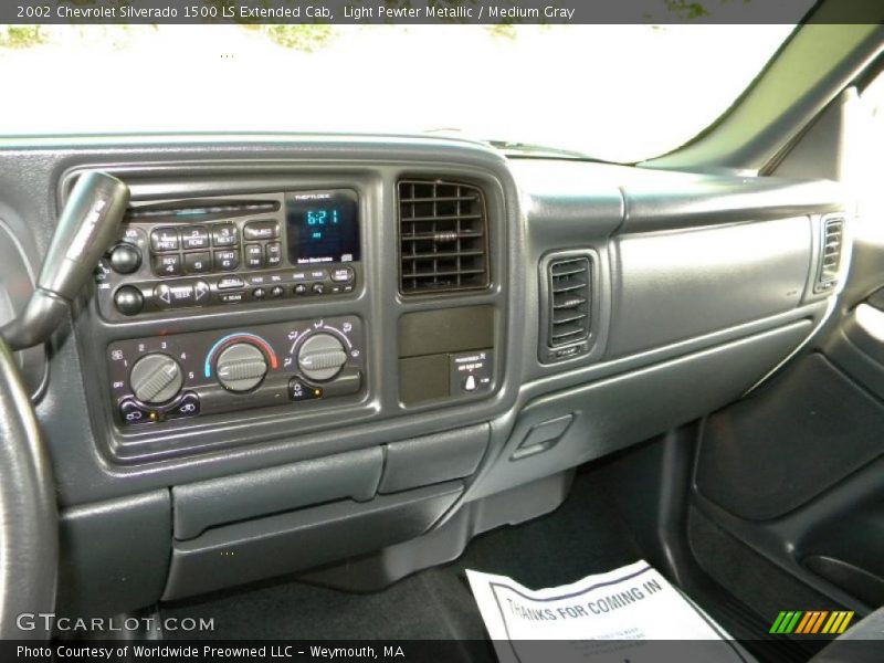 Light Pewter Metallic / Medium Gray 2002 Chevrolet Silverado 1500 LS Extended Cab