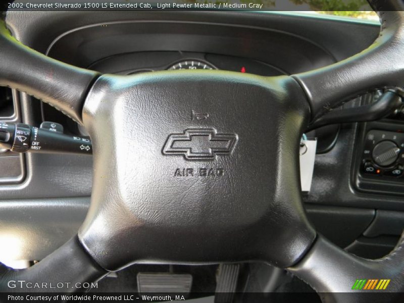 Light Pewter Metallic / Medium Gray 2002 Chevrolet Silverado 1500 LS Extended Cab