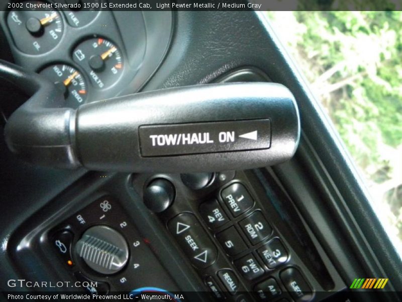 Light Pewter Metallic / Medium Gray 2002 Chevrolet Silverado 1500 LS Extended Cab