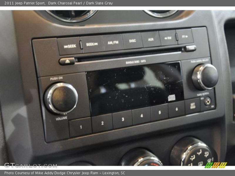 Controls of 2011 Patriot Sport