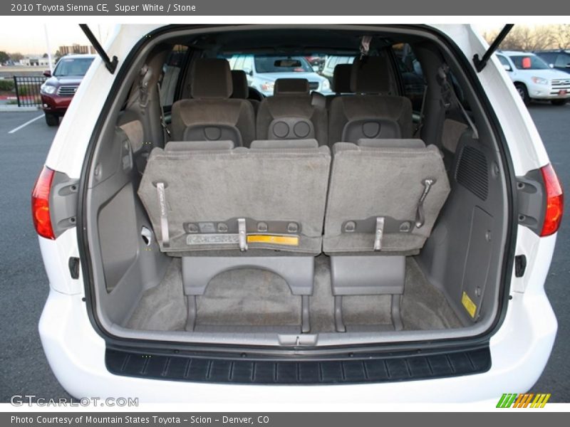 Super White / Stone 2010 Toyota Sienna CE