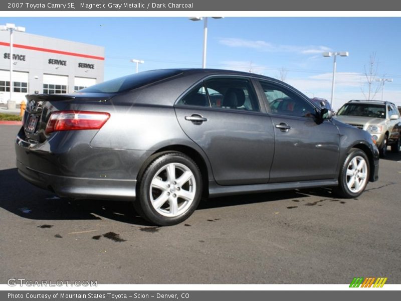 Magnetic Gray Metallic / Dark Charcoal 2007 Toyota Camry SE